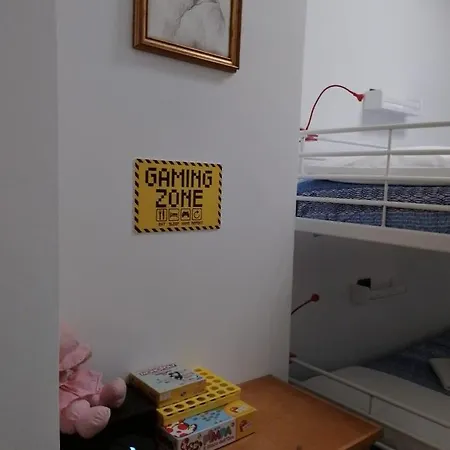 Glam G H O S T E L Maison d'hôtes La Spezia