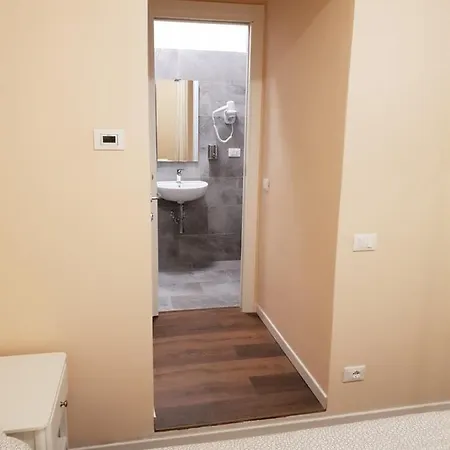 Maison d'hôtes Glam G H O S T E L