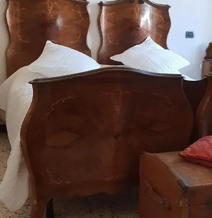 Maison d'hôtes Glam G H O S T E L 4*