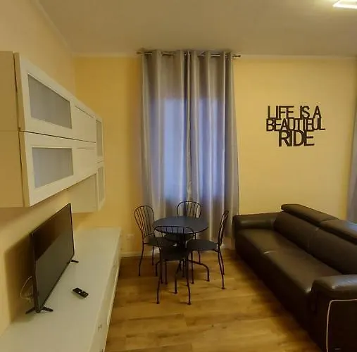 Glam G H O S T E L 4* Λα Σπέτσια